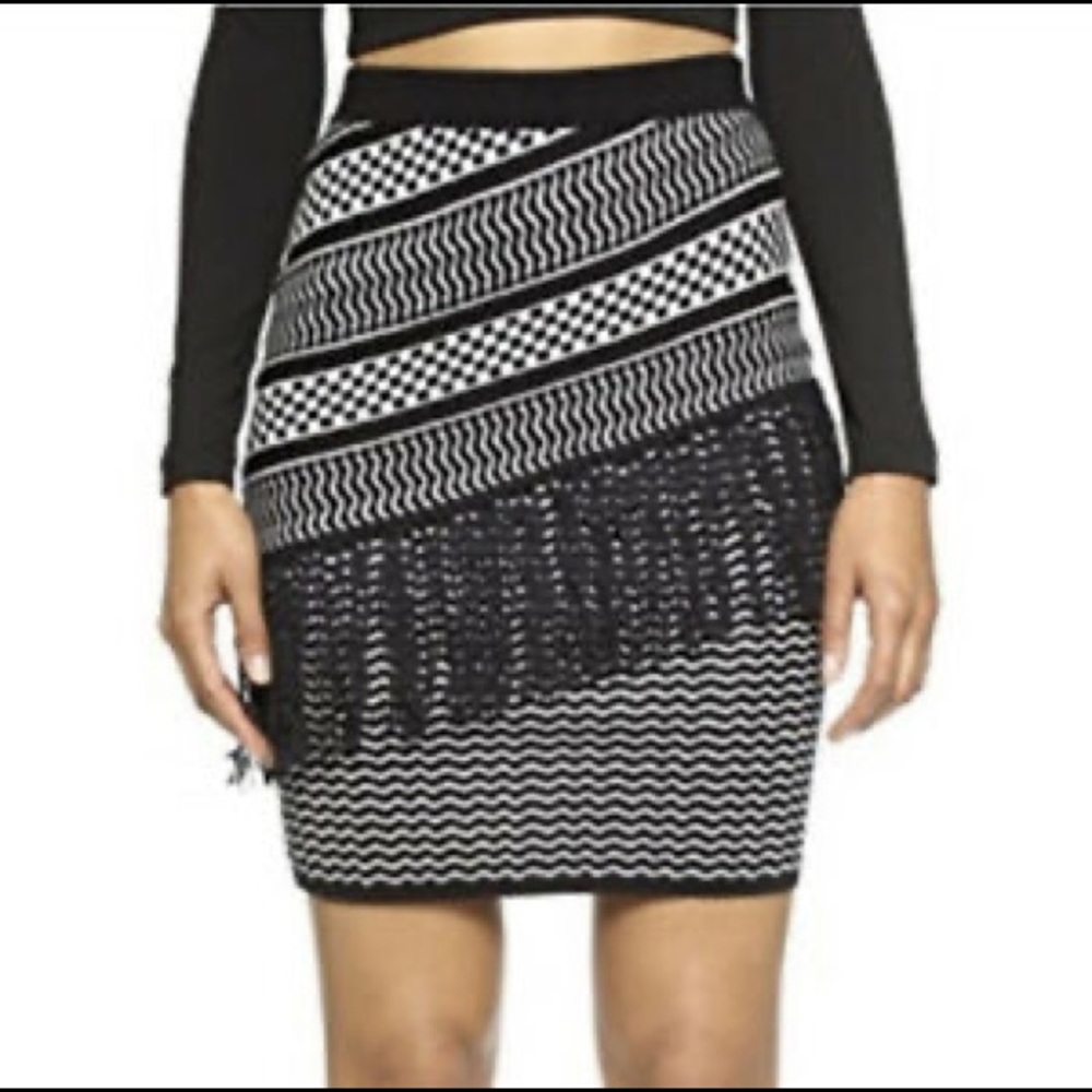 Romeo and Juliet Couture black and white skirt with fringe - NWT
